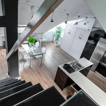 Oktheway Loft Maestranza Apartamento