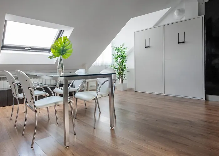 Oktheway Loft Maestranza