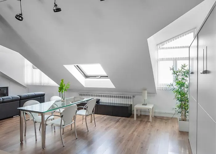 Oktheway Loft Maestranza *